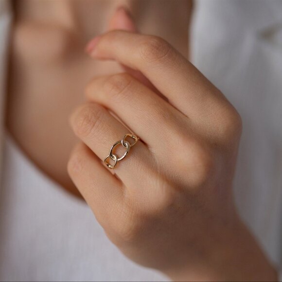 Jewelry - 14K Solid White Gold Thin Chain Ring